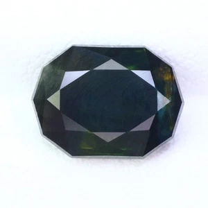 Zafiro 100 % natural certificado ICA 3,42 quilates VVS verde corte elegante - Imagen 1 de 8