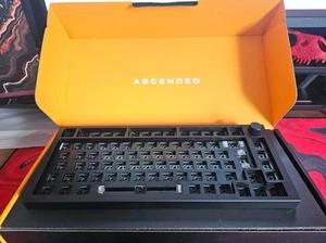 Glorious PC Gaming Race GMMK Pro Black Slate 75% TKL Tastatur - Barebone, ISO - Bild 1 von 4