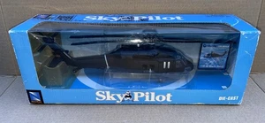 New-Ray Sky Pilot Armee UH-60 Black Hawk 1/60 Druckguss Hubschrauber BRANDNEU IN BOX - Bild 1 von 18