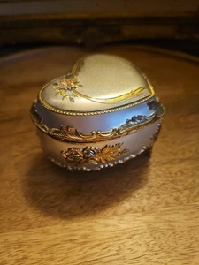 Caja de música vintage plateada y dorada con pájaros Japón funcionando con grabado - Imagen 1 de 24