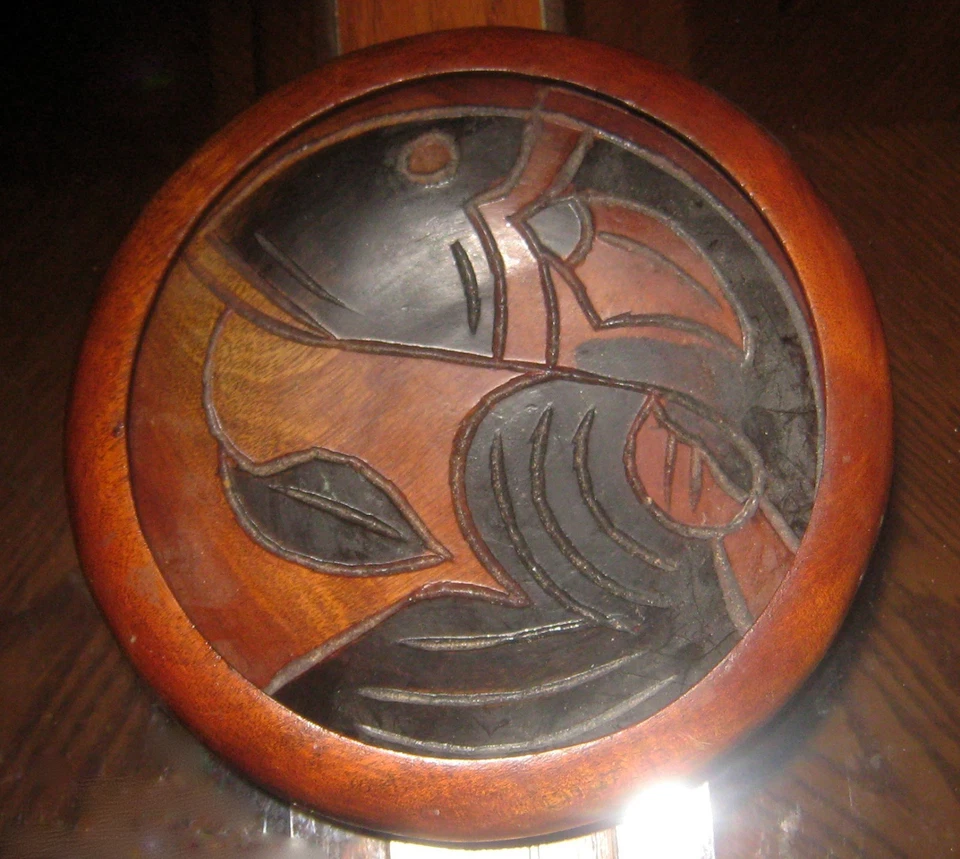 For sale: Vintage Multicolor Carved Wooden Wooden Bowl. Fish Carving.  NICE! - Image 1 of 1