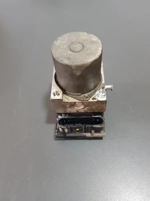 Bomba Abs Kia Carnival Bosch 589204D000 0265231587 Original 2.9 Crdi 06-2010 Año Foto 1 de 4