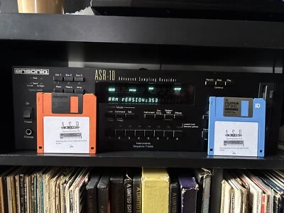 Ensoniq ASR 10 Betriebssystem 3.53 Diskette mit Bass, Synthesizer und Drum Loop. - Bild 1 von 3
