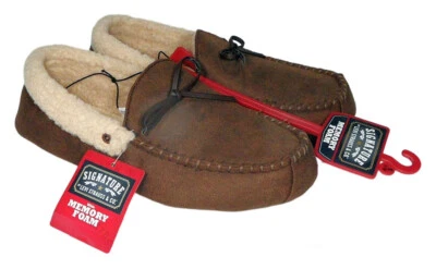 NUEVAS ZAPATILLAS INTERIORES LEVI STRAUSS & CO. FIRMA AVIADOR MARRÓN PARA HOMBRE talla S/7-8 Foto 1 de 4