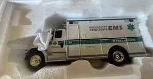 first gear 1/34 international 4400 EMS New Hanover - Picture 1 of 5