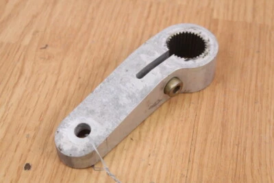 Brazo de pivote de dirección izquierdo SKI-DOO Summit 800 ZX 2001 Foto 1 de 4