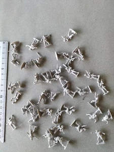 US GI'S WW2 ARMY MEN MARINES /AIRFIX? REVELL? ESCI? 1/72 MINIATURE G336 - Imagen 1 de 1