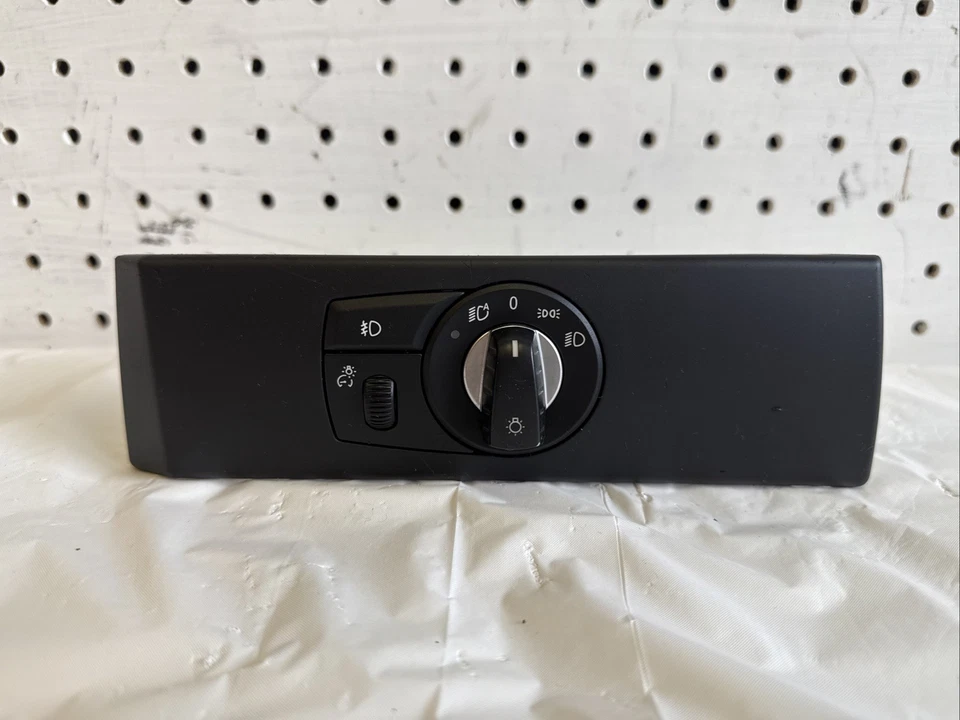 2008 BMW E60 525I 528i Headlight Switch Control Black W/ Bezel OEM - Image 1 of 3