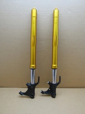 Yamaha YZF R7 690 2023 5,592 miles fork tube stanchions (13972) - Image 1 of 4