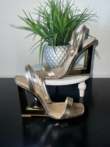 Schutz Filipa Gold Ankle Strap Wedge Sz 6 - Picture 1 of 12