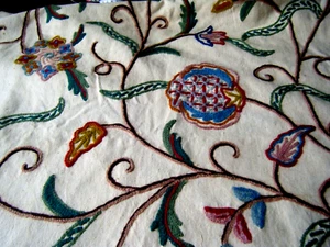 Antik handbestickte Baumwolle Crewel Stoff Yardage 2,5 Yards ein Stück - Bild 1 von 9