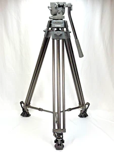 Treppiede Libec T58 con testa fluida video DV H22 - Foto 1 di 11