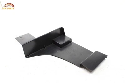 2009-20 DODGE TRAVEL TAMPA PROTETORA CONTRA RESPINGOS INFERIOR TRASEIRA ESQUERDA DO LADO DO MOTORISTA FABRICANTE DE EQUIPAMENTO ORIGINAL - Imagem 1 de 4