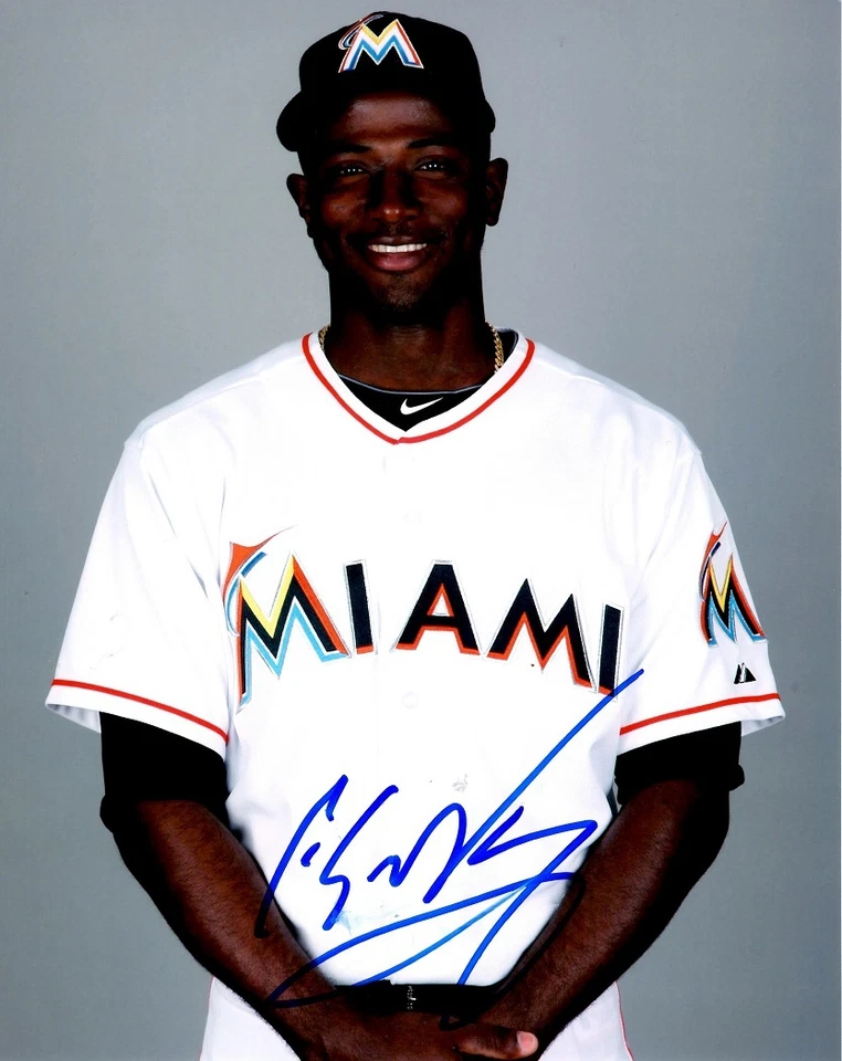 Foto autografiada 8x10 ADEINY HECHAVARRIA Miami Marlins - Certificado de autenticidad  Foto 1 de 1
