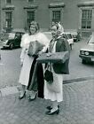 Elisabet Ivarsson och Agneta Wennergren - Vintage Photograph 3198202