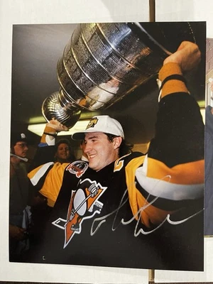 Mario Lemieux Firmado Auto Elevación Lord Stanley Copa 8X10 Foto Garantizada Leer Foto 1 de 4