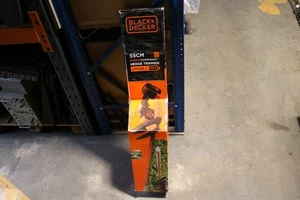 Black+Decker 36V Cordless 2.0Ah 55cm Hedge Timmer with SAWBLADE BCHTS3620L1Q-GB - Picture 1 of 7
