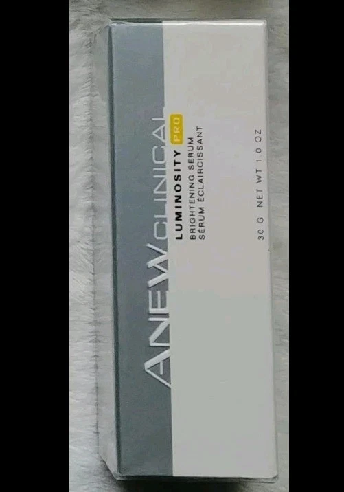 Crema hidratante nueva Avon Clinical Luminosity Pro crema protección loción iluminadora Foto 1 de 1