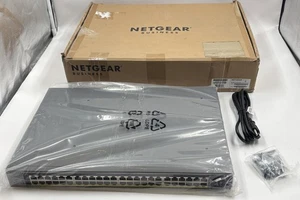 NETGEAR GS752TPPV3 POE 48 PORT GIGABIT ETHERENET SMART SWITCH GS752TPP-300NAS - Picture 1 of 2