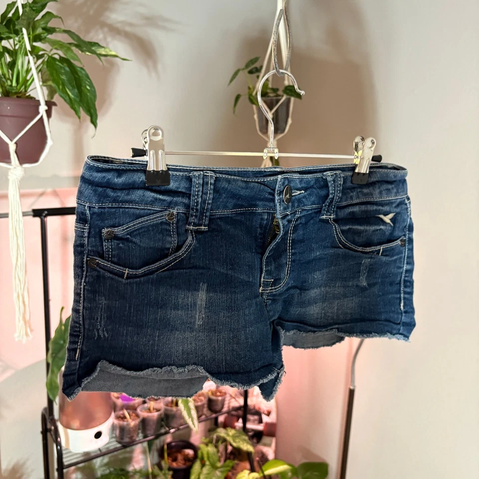 Grane Denim Shorts Low Rise Distressed Frayed Hem Juniors Size 5 - Image 1 of 4
