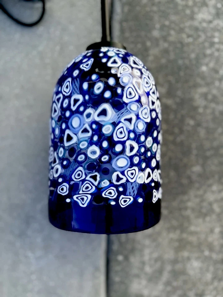 Lámpara colgante OGGETTI azul/blanco, Murano soplado en boca de ITALIA herrajes negros Foto 1 de 4