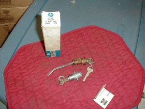 NOS MOPAR 1968 B BODY TRUNK & GLOVE BOX LOCK PKG - Picture 1 of 1