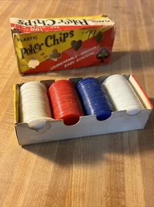 Vintage Astor Plastic Poker Chips in Box 99 Chips Hong Kong (read description) - Picture 1 of 7