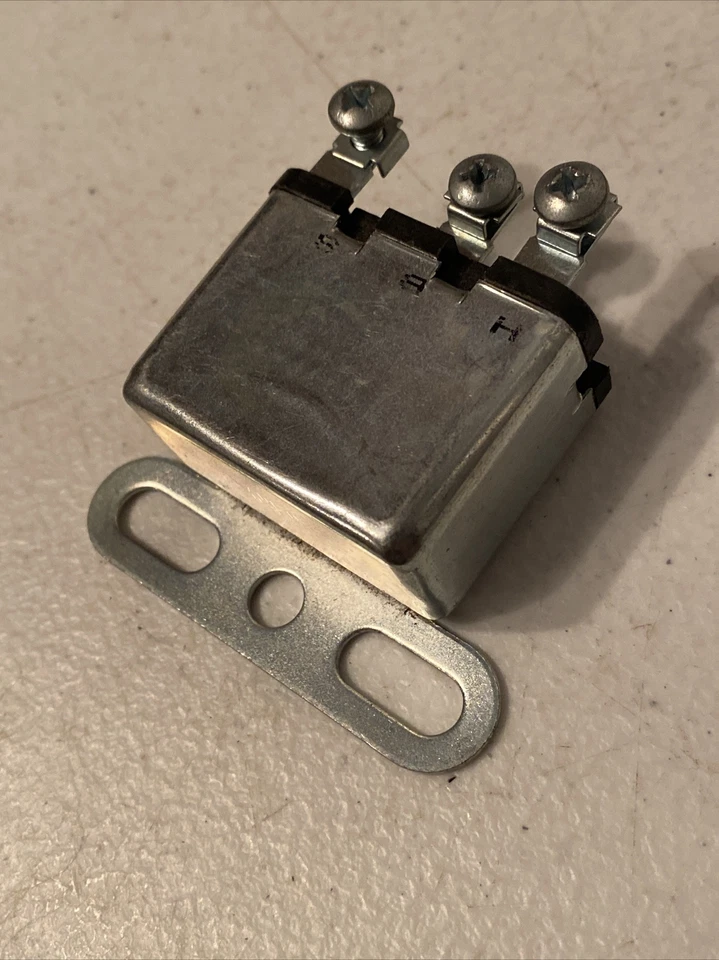 Gp Sorensen HR61 Horn Relay. - Image 1 of 3