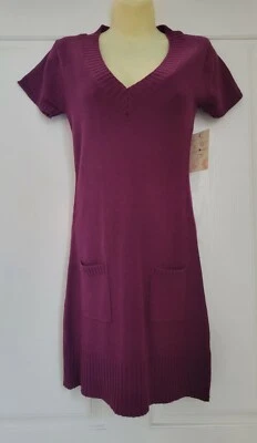 ¡NUEVO! Vestido Derek Corazón Acrílico Tejido Borgoña Con Bolsillos Para Mujer Talla/S Nuevo Con Etiquetas Foto 1 de 4