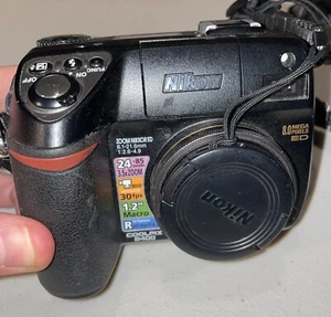 Nikon Coolpix 8400 8 Megapixel Digital Camera W/ Battery UNTESTED NO CHARGER - Picture 1 of 9