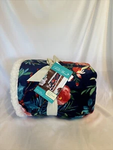 Pioneer Woman Throw Blanket HOLIDAY FLORAL Plush Sherpa Velvet Blue 50x72 NEW - Picture 1 of 7