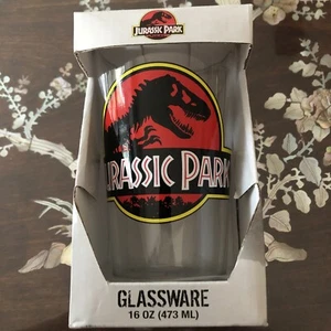 Jurassic Park Dinosaur 🦖 Collectible 16 oz. Pint Glass A7 - Picture 1 of 6