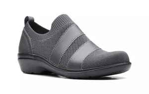 Clarks Women’s Collection Sashlyn Edge Slip-on Shoe in Dark Gray Combo; Size 11W - Picture 1 of 13