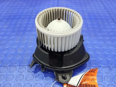 Conjunto de motor soplador de aire acondicionado calentador de ciudad Ram ProMaster 15-18 OEM 68241593AA Foto 1 de 4