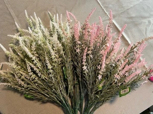 14 Ct - Imitación Lavanda Ashland - Imitación Flores 7 Rosa + 7 Blanco Lote Tallos NUEVO - Imagen 1 de 5