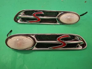 02-08 Mini Cooper S R52 R53 FRONT FENDER LH/RH EMBLEM MARKER LIGHTS OEM - Picture 1 of 9