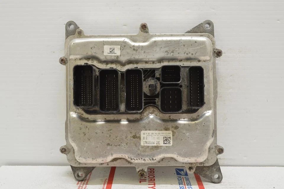Unidad de módulo de control del motor BMW X1 8617570-01 2013-2015 Ecm L59 014 Foto 1 de 3
