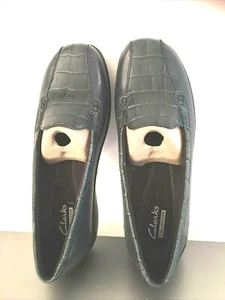 Clarks Collection Damen-Slipper blau Keilabsatz 5 1/2M – Kroko-Design – neu ohne Karton - Bild 1 von 7