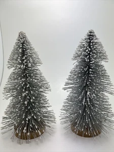 2 Accessori Casa Punte Innevate Villaggio di Natale Argento - Pino 9" - Foto 1 di 12