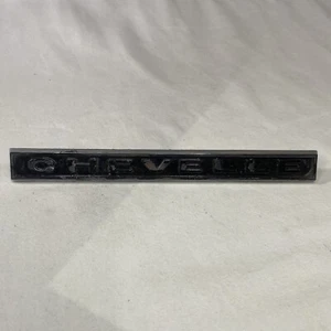 Chevrolet Chevelle 1967 tapa maletero emblema insignia adorno (19-78) pintado - Imagen 1 de 8