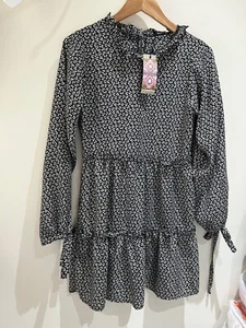 Boohoo Petite Dress Size 8 New Black Floral Fit Flare Long Sleeve Party Occasion - Picture 1 of 10