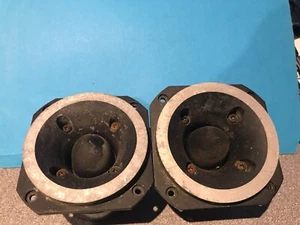 HH HF 200 Horns (Pair) - Picture 1 of 2