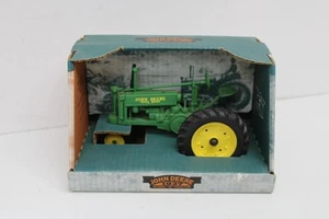 ERTL John Deere 1937 Model B Tractor 1/16 NOS - Picture 1 of 6