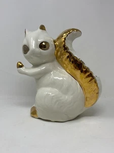 Vintage Kunstkeramik Keramik Eichhörnchen Übertopf weiß mit gold vergoldeten Akzenten 10" Figur - Bild 1 von 12