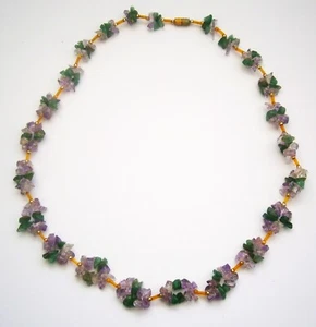N277) Vintage mauve Amethyst & green quartz stone chip bead necklace - Picture 1 of 2
