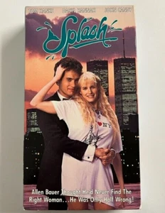 Splash 1994 VHS Tape - Tom Hanks Daryl Hannah John Candy - Picture 1 of 3