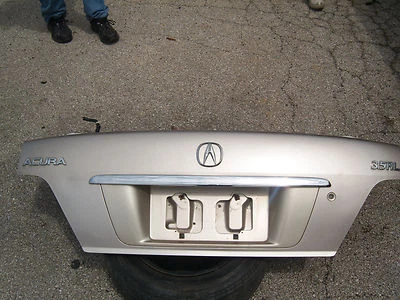1997 Acura RL 4dr trunk deck gold tan Foto 1 de 4