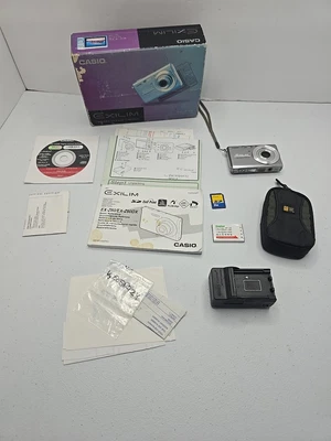 Casio Exilim EX-Z75 PINK Digital Camera w SD + Charger + CD + Manual + Orig Box - Image 1 of 4