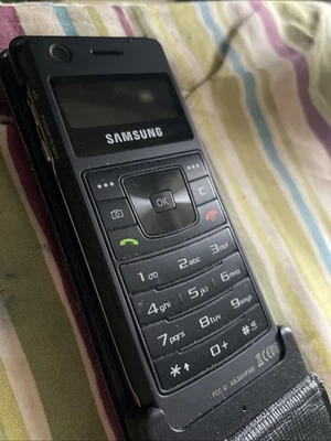 Rarität Samsung SGH-F300 Ultra Music Black GSM 2G 3G 2MP inklusive Battery Cover - Bild 1 von 4