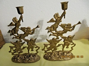 Par De Colección Arte Godinger 10" Candelabro Querubines Ángeles Instrumentos Navidad - Imagen 1 de 4